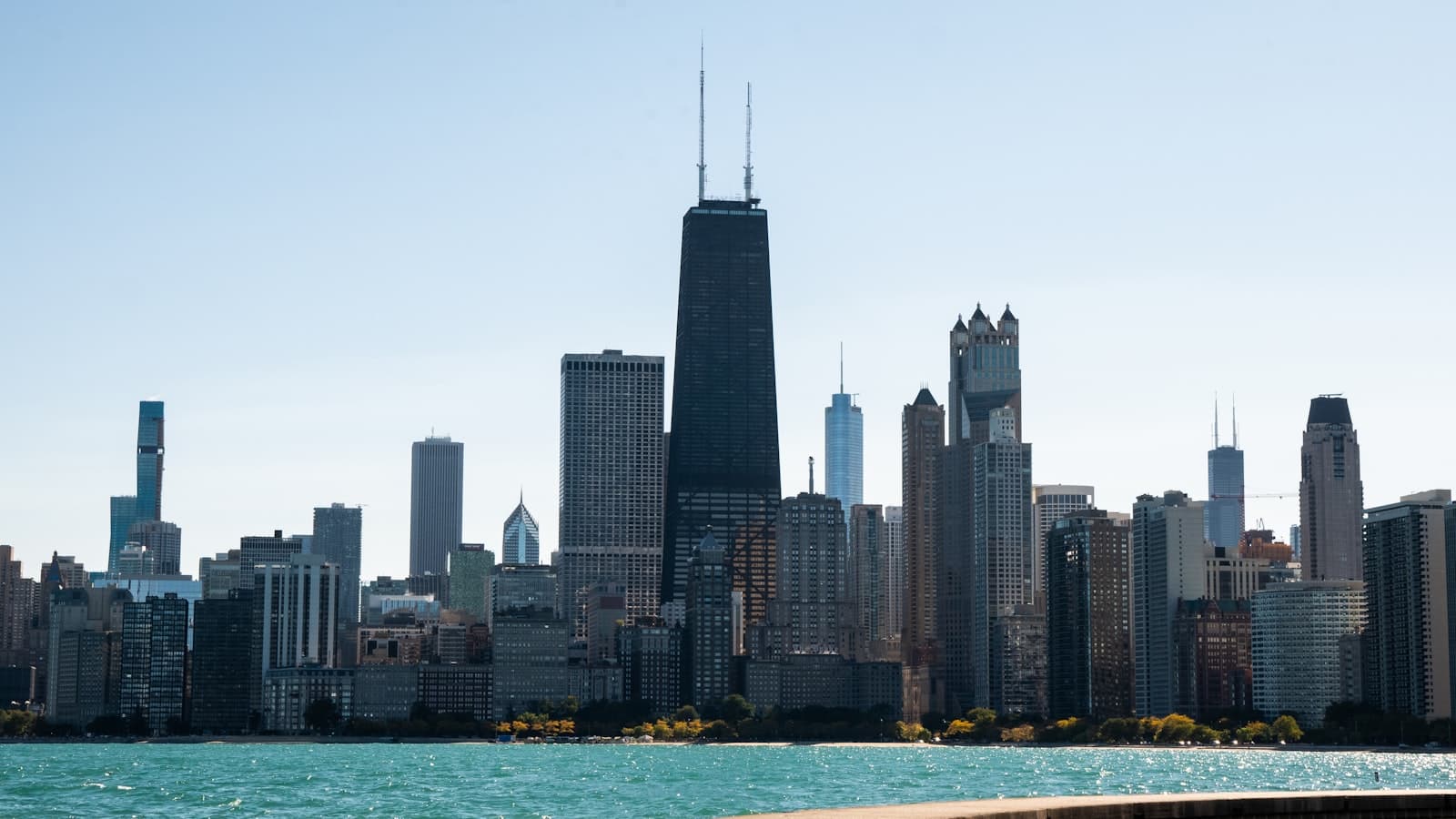 Al Capone's Chicago — high rise buildings near body of water during daytime