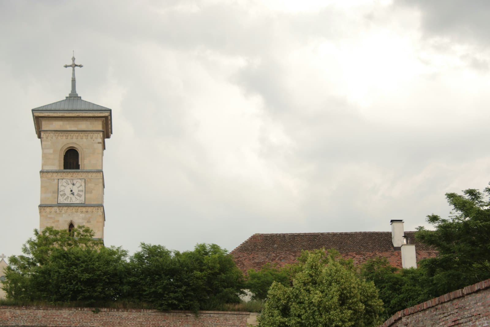 Alba Iulia — a tall clock tower towering over a city