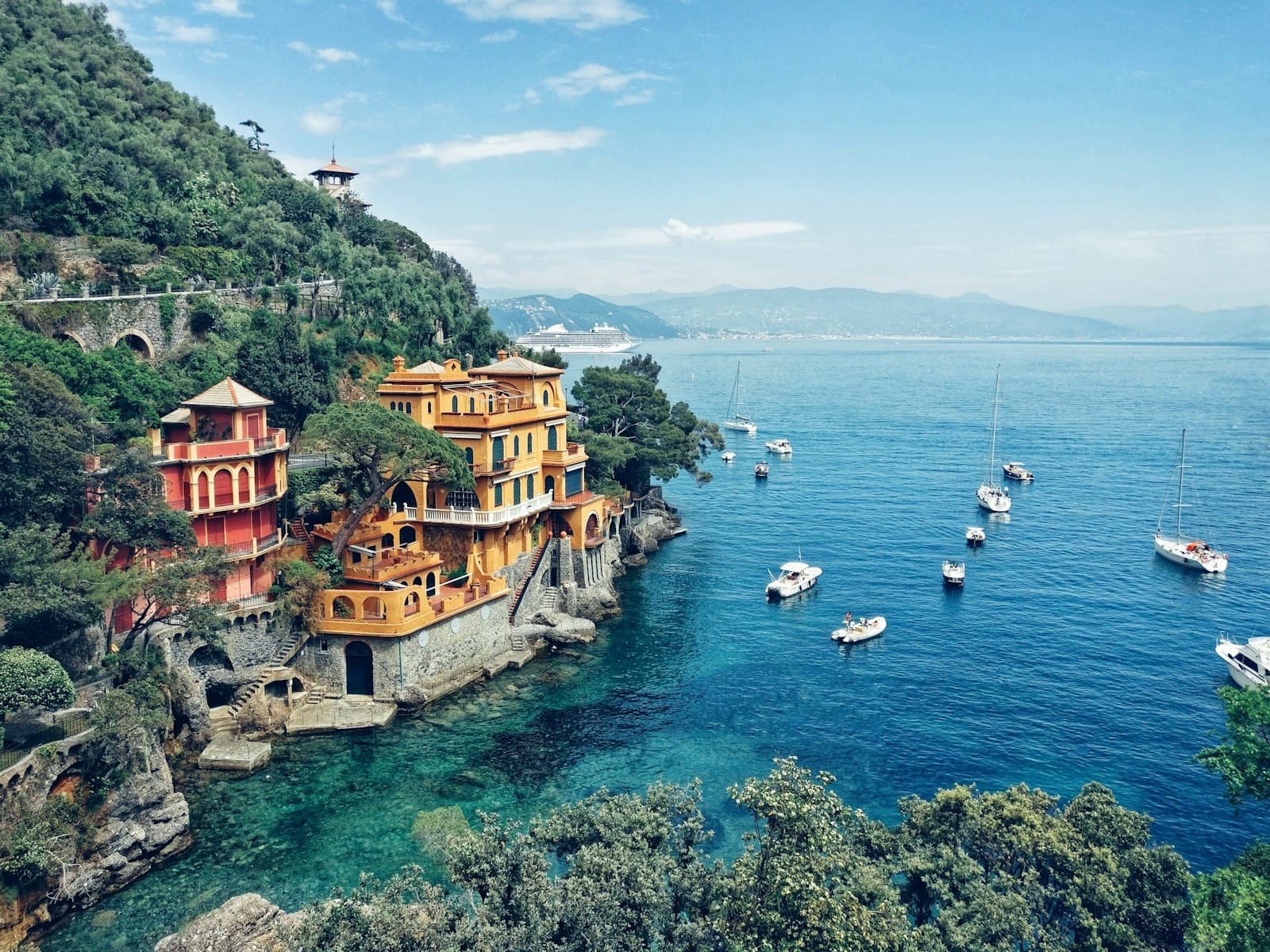 Como — aerial photography of house near sea during daytime
