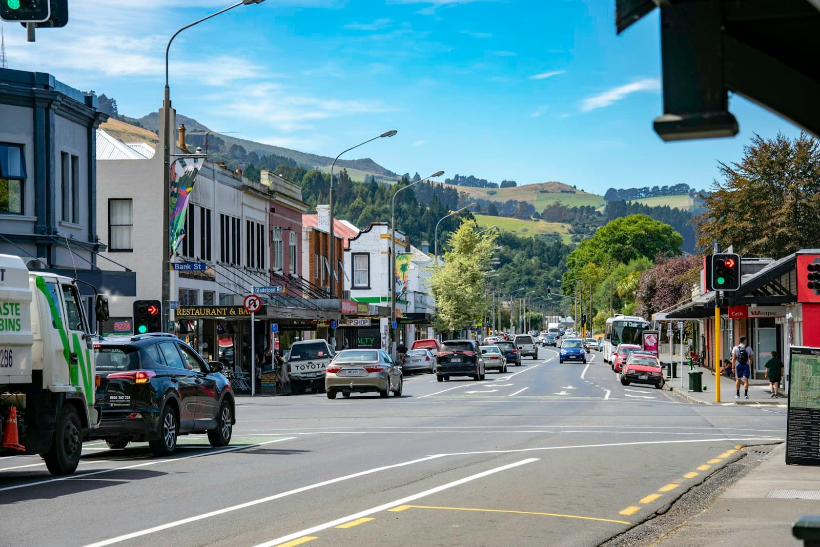 Dunedin — a city street filled with lots of traffic