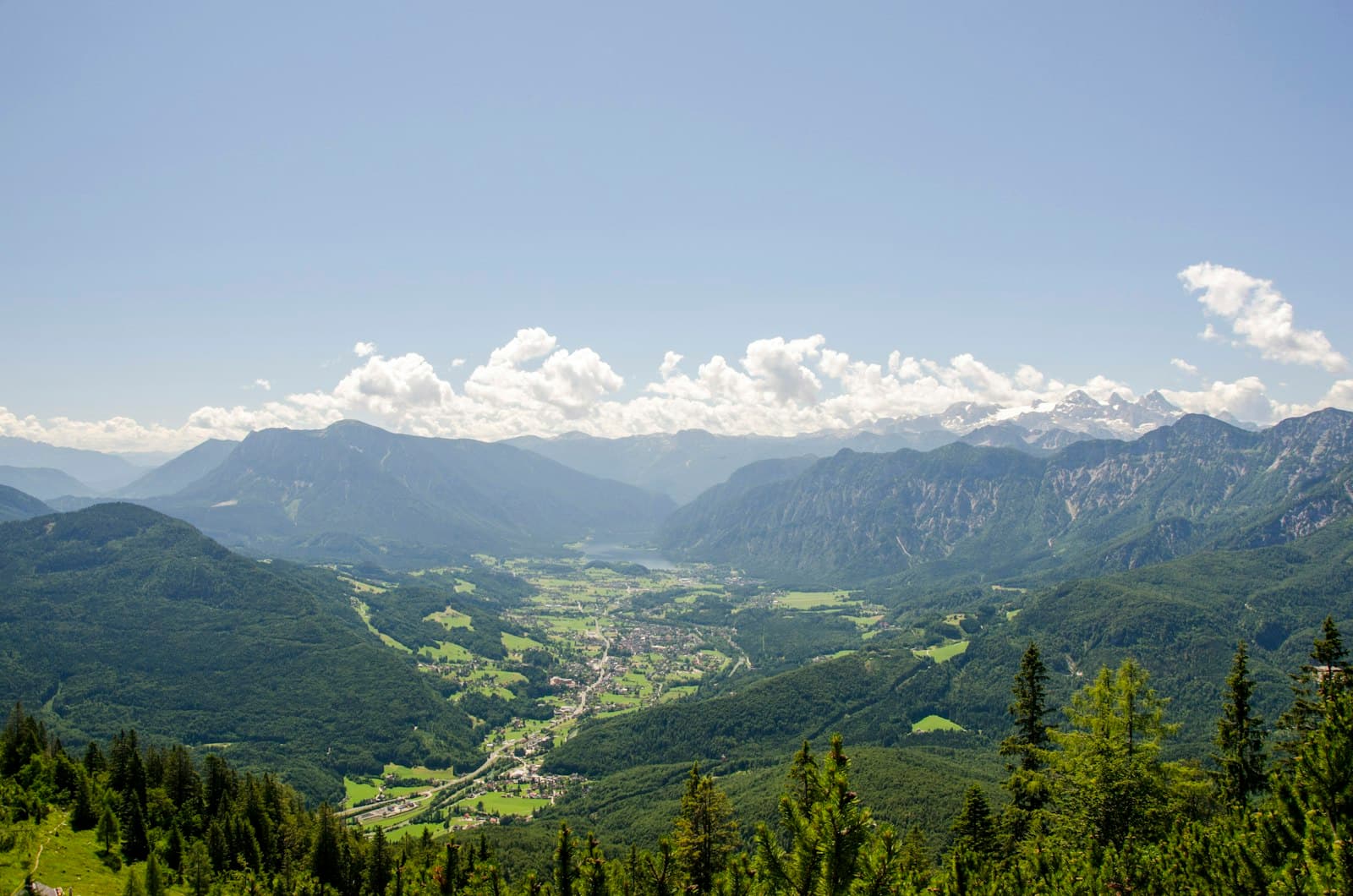 Dürnstein — landscape photo of town surrounded by forest and mountain