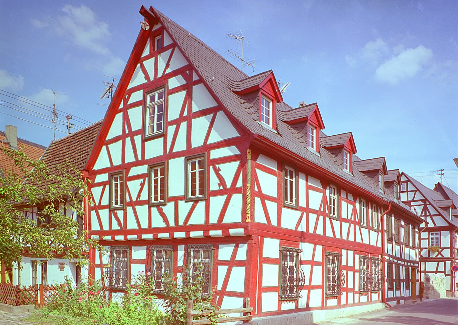 Eltville — a red and white building with a red roof