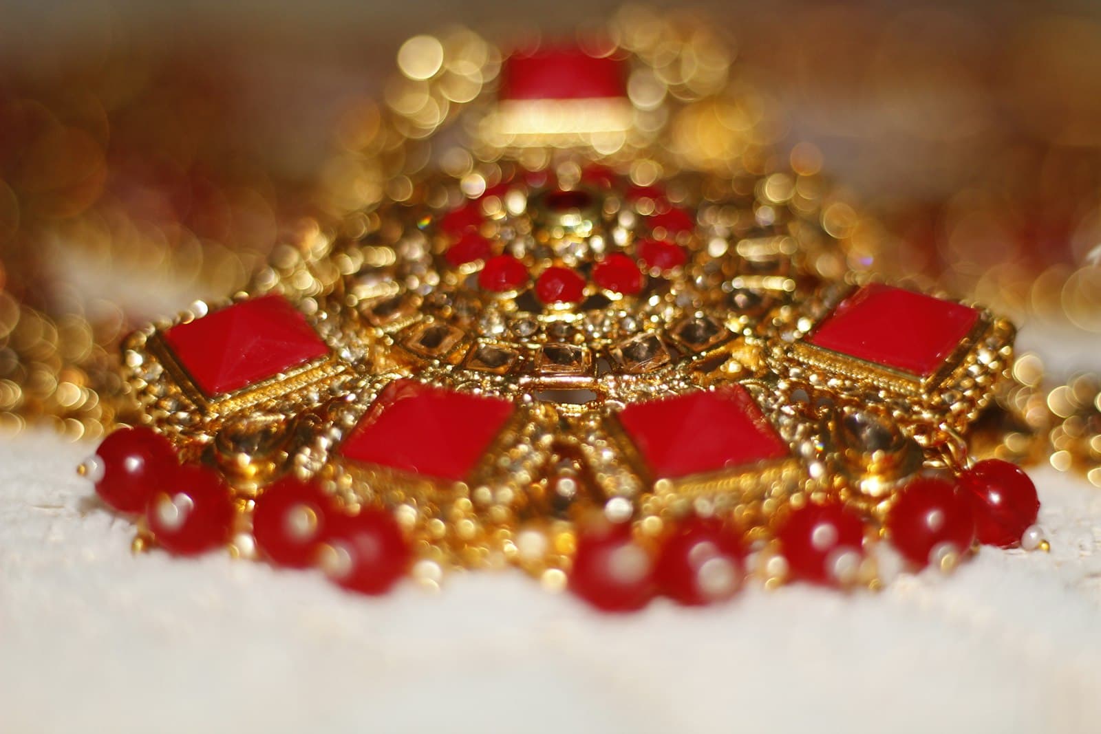 Hazaribagh — gold and red beaded necklace