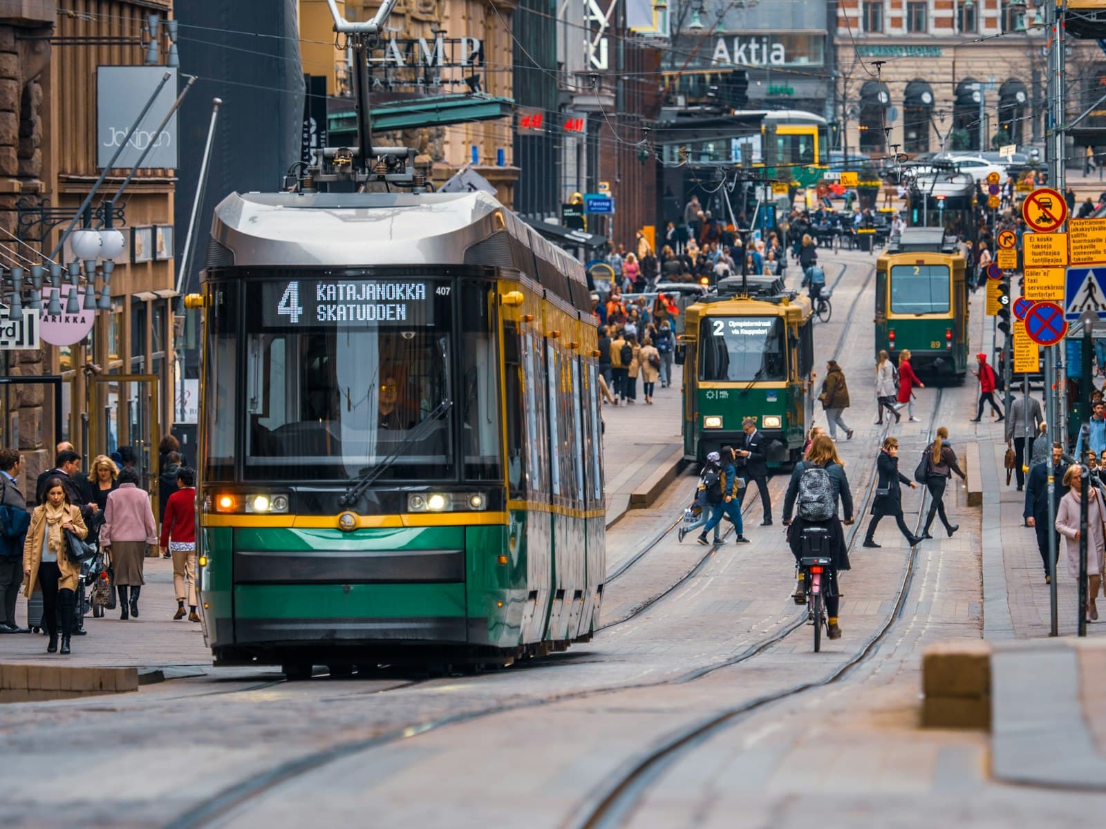 Helsinki — green and yellow city tram