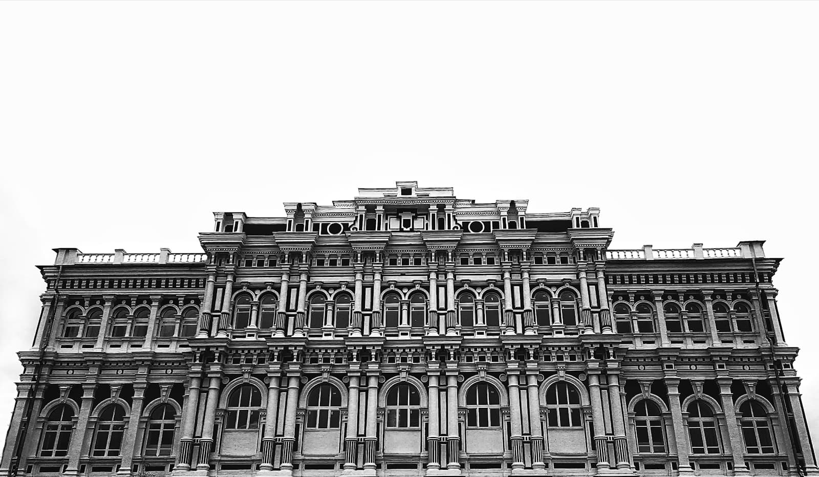 Kursk — A black and white photo of a large building
