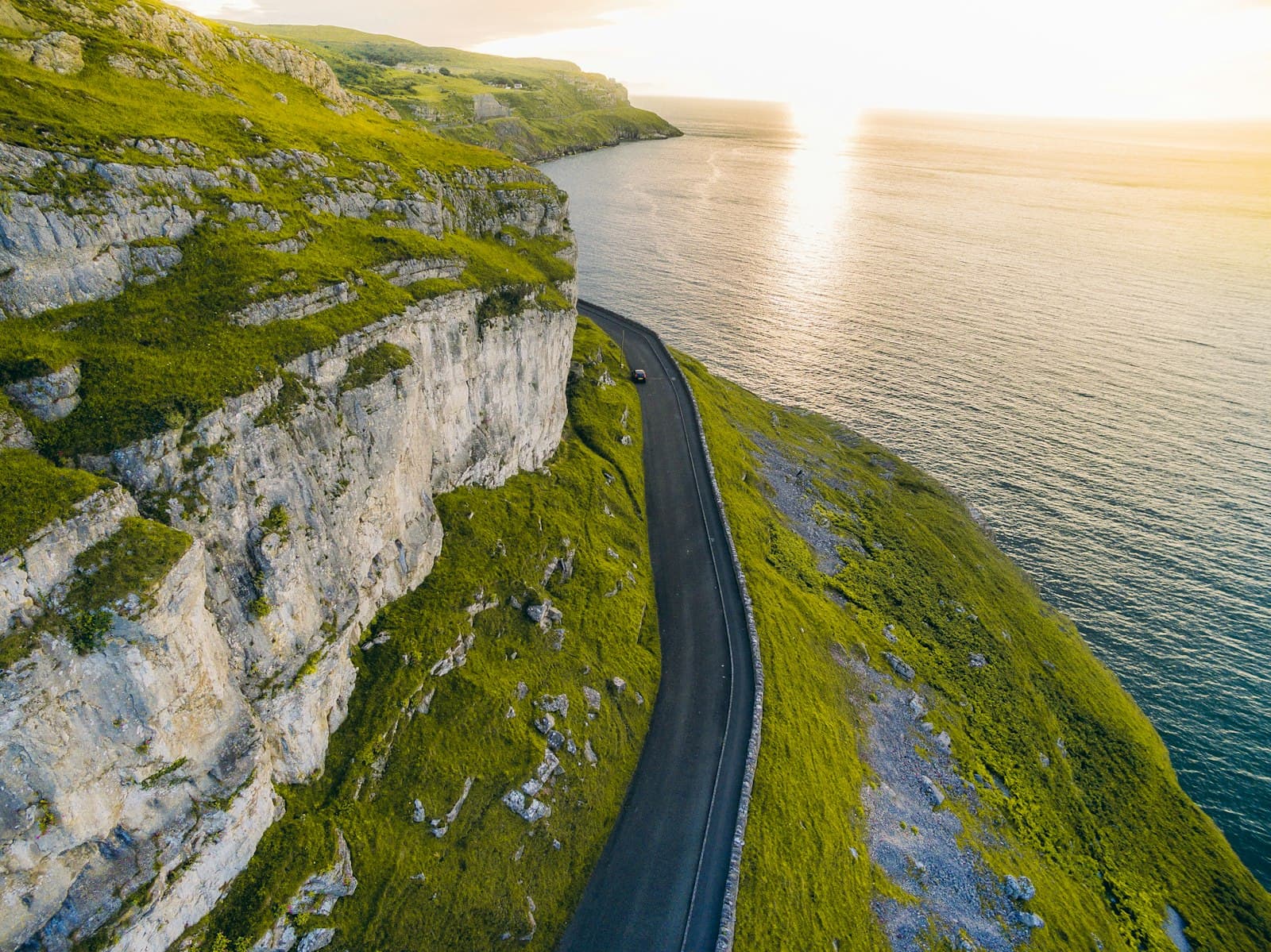 Llandudno — gray asphalt road