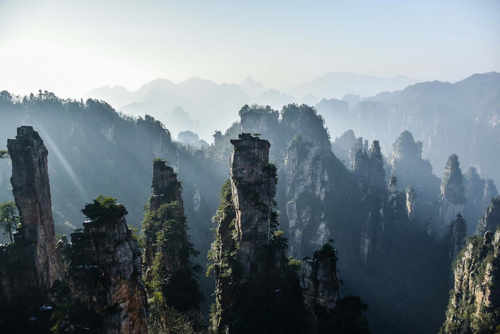 Luoyang — gray rock formations