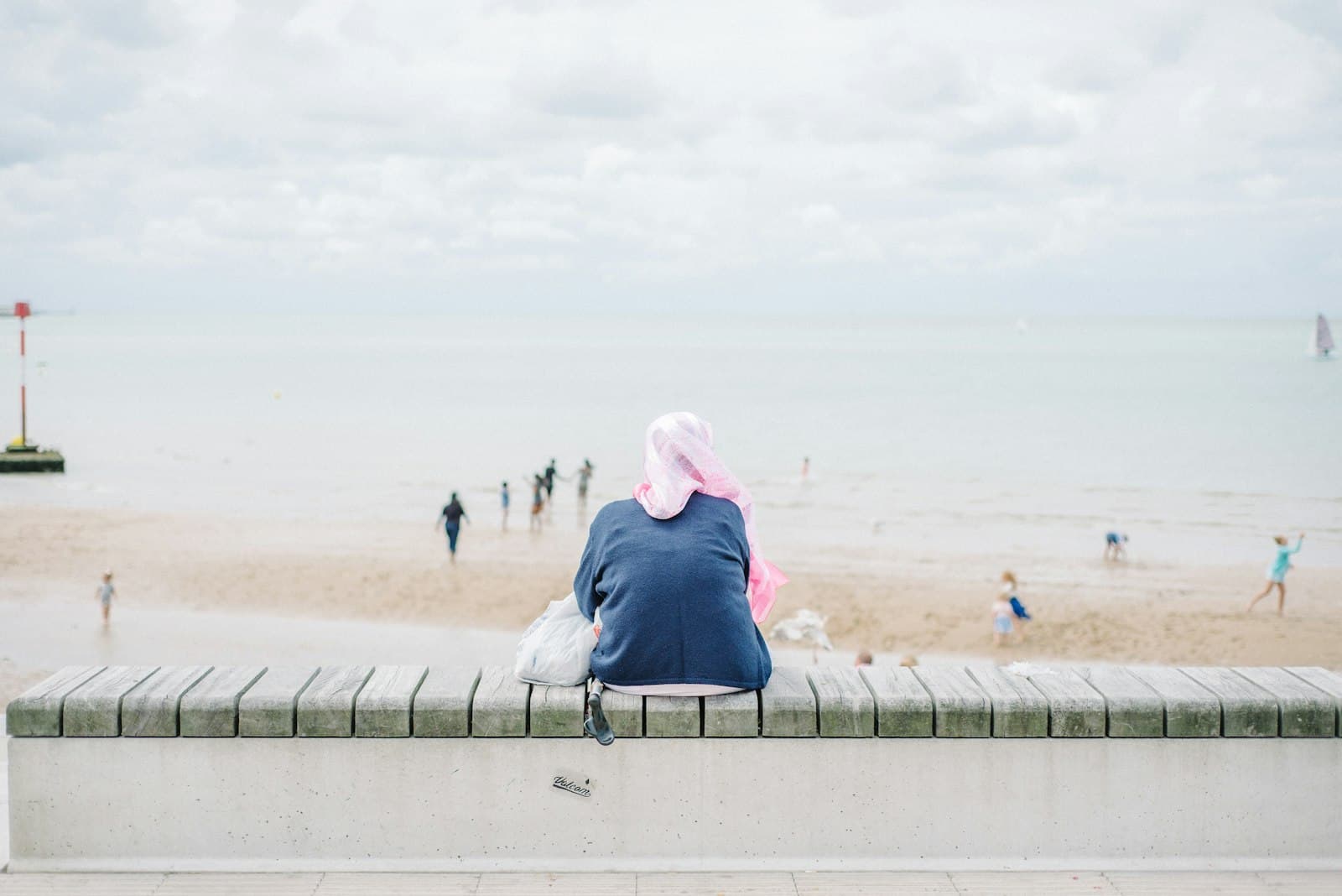 Margate — women's pink hijab