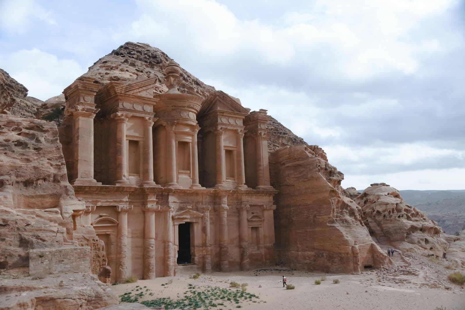 Mer Morte — Petra Jordan during daytime
