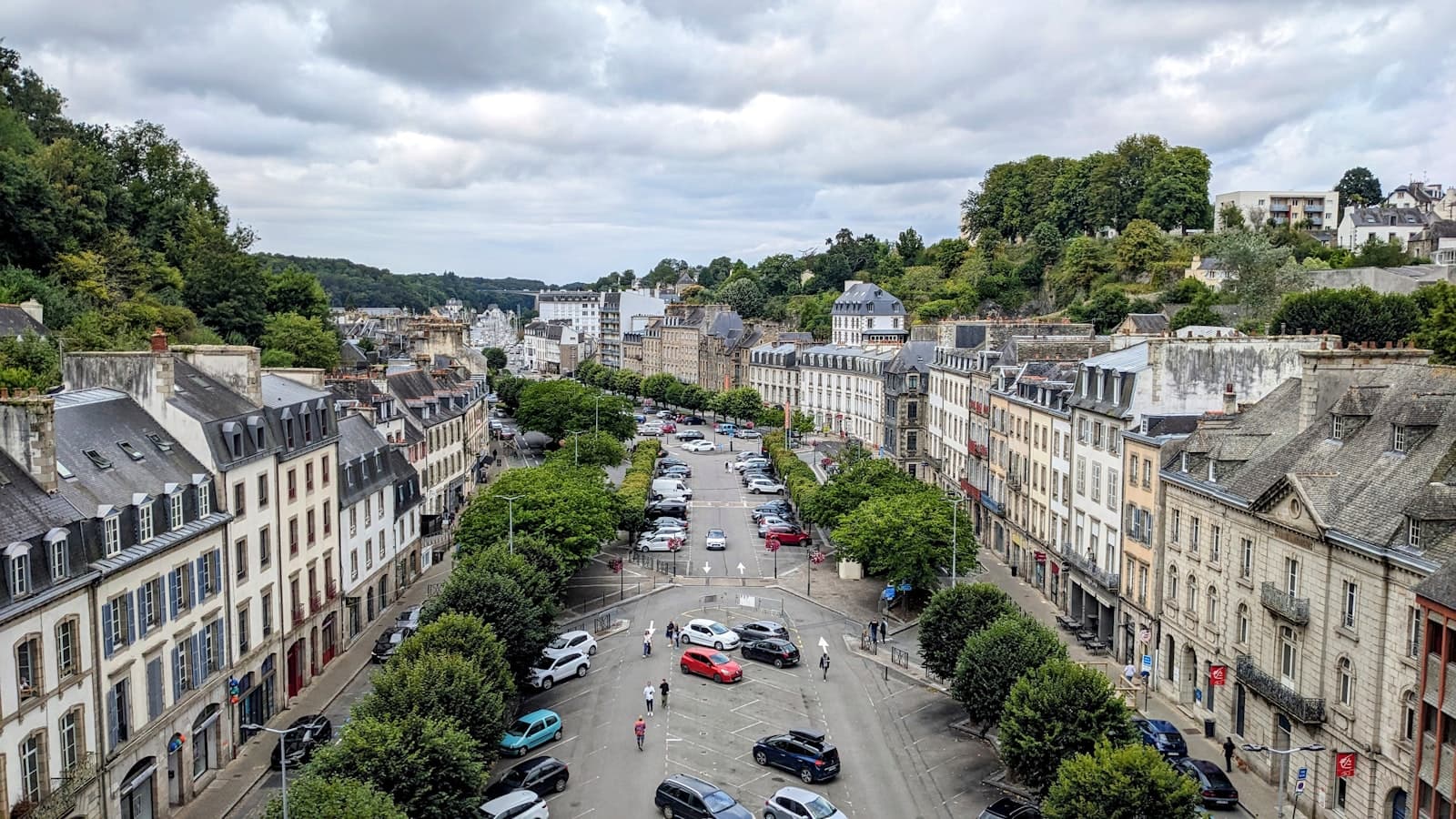 Morlaix — A view of a city street from a high point of view