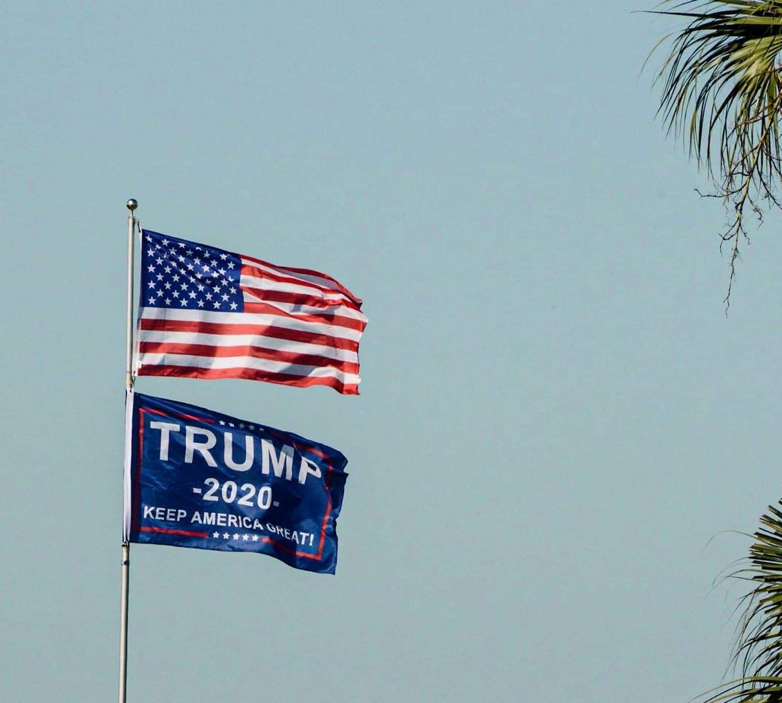 Pensacola — us a flag on pole