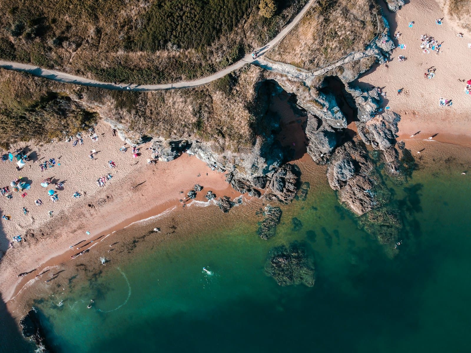 Pornic — aerial view of people on beach during daytime