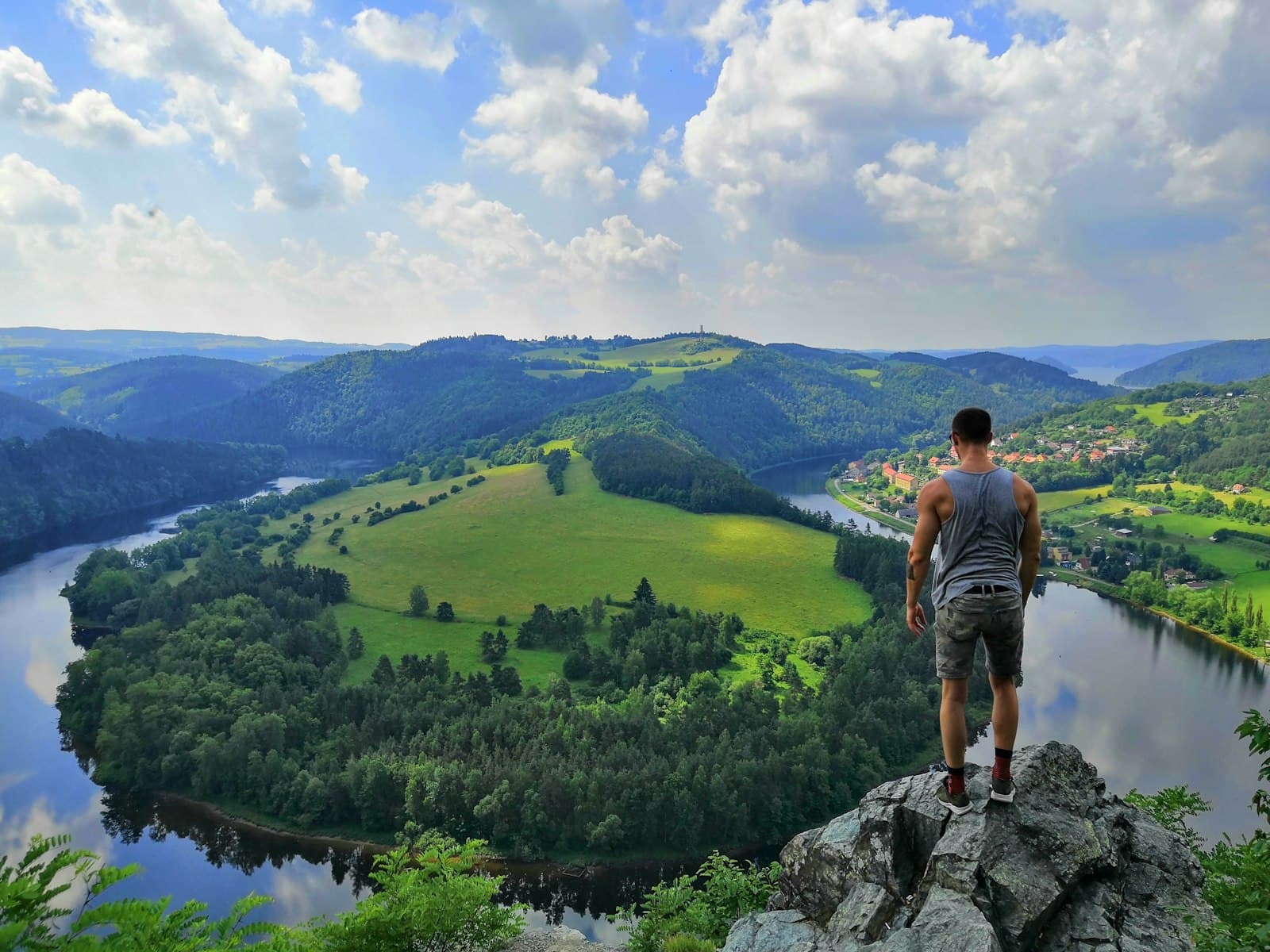 Příbram — man wears grey tank top