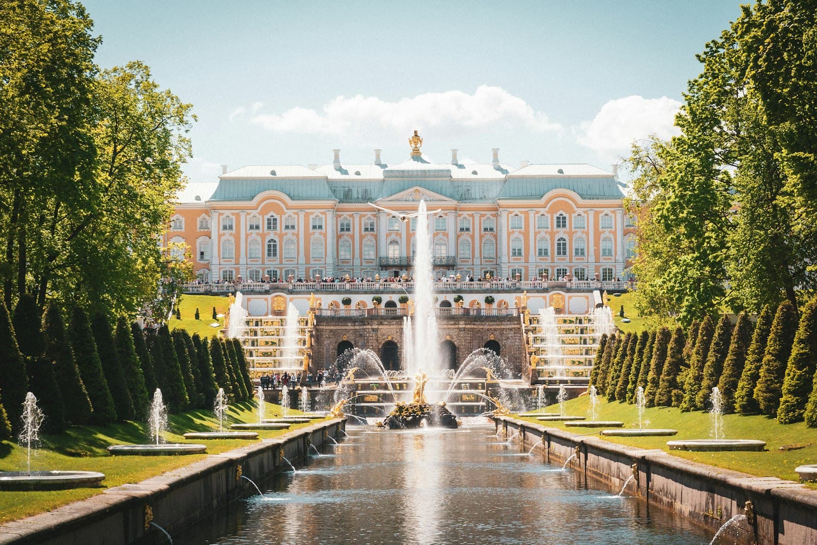 Saint Petersburg — water fountain in front of white concrete building during daytime