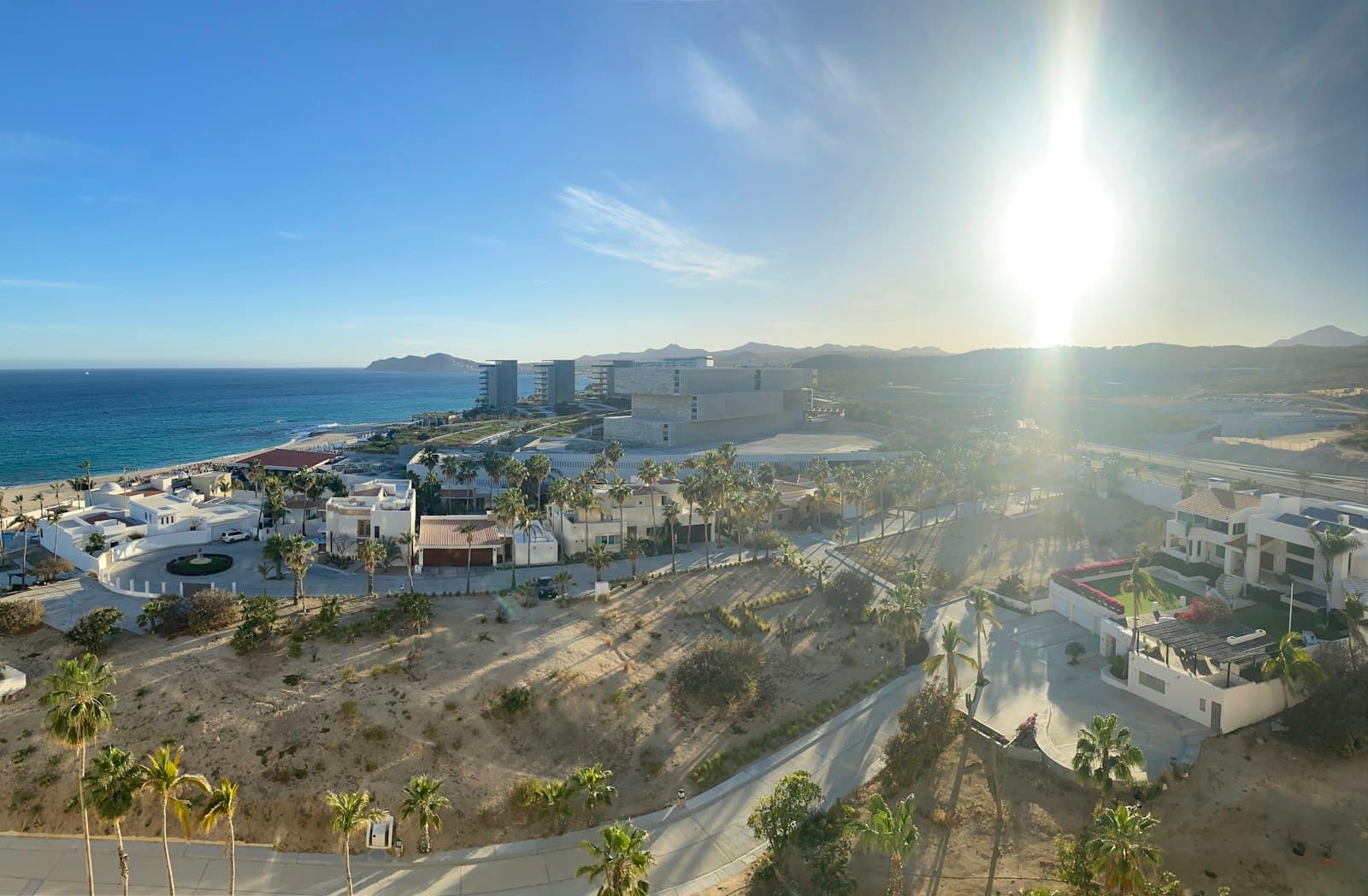 San José del Cabo — the sun shines brightly over a beach town
