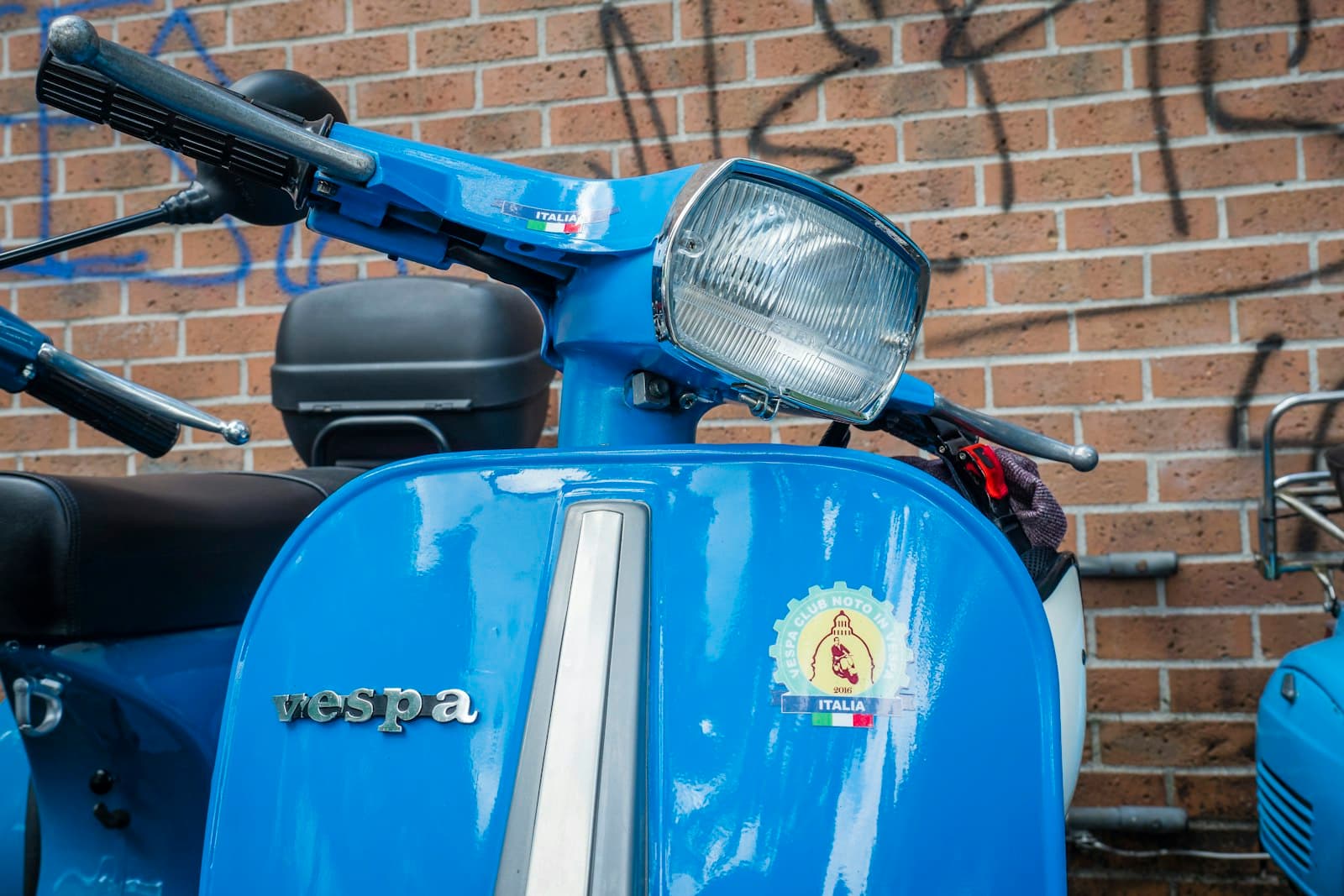 Solingen — blue motor scooter