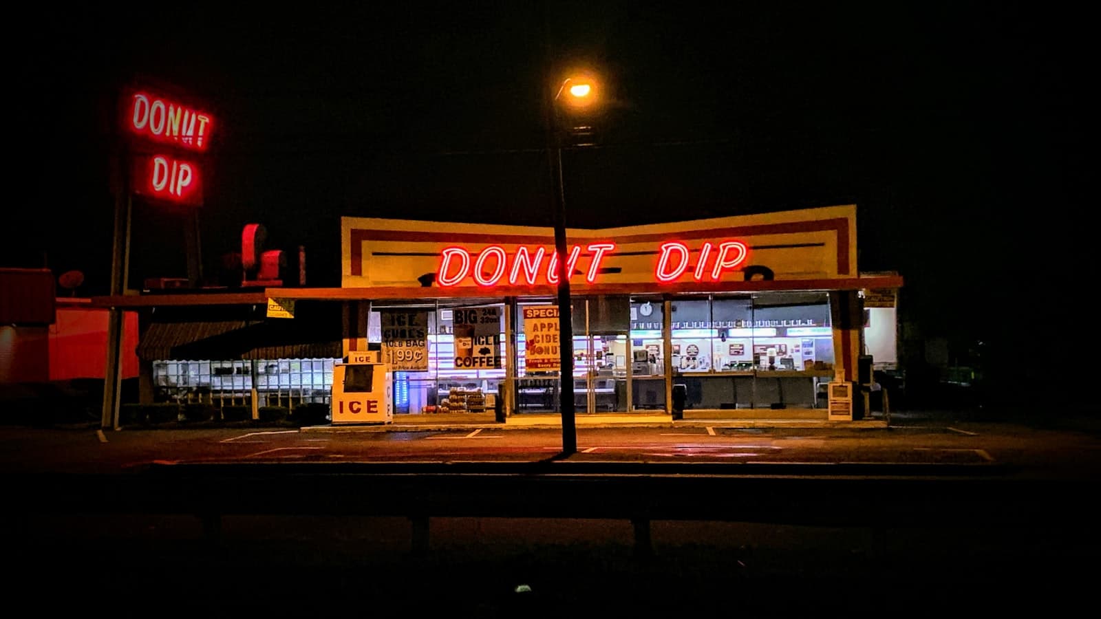 Springfield — red Donut Dip neon sign