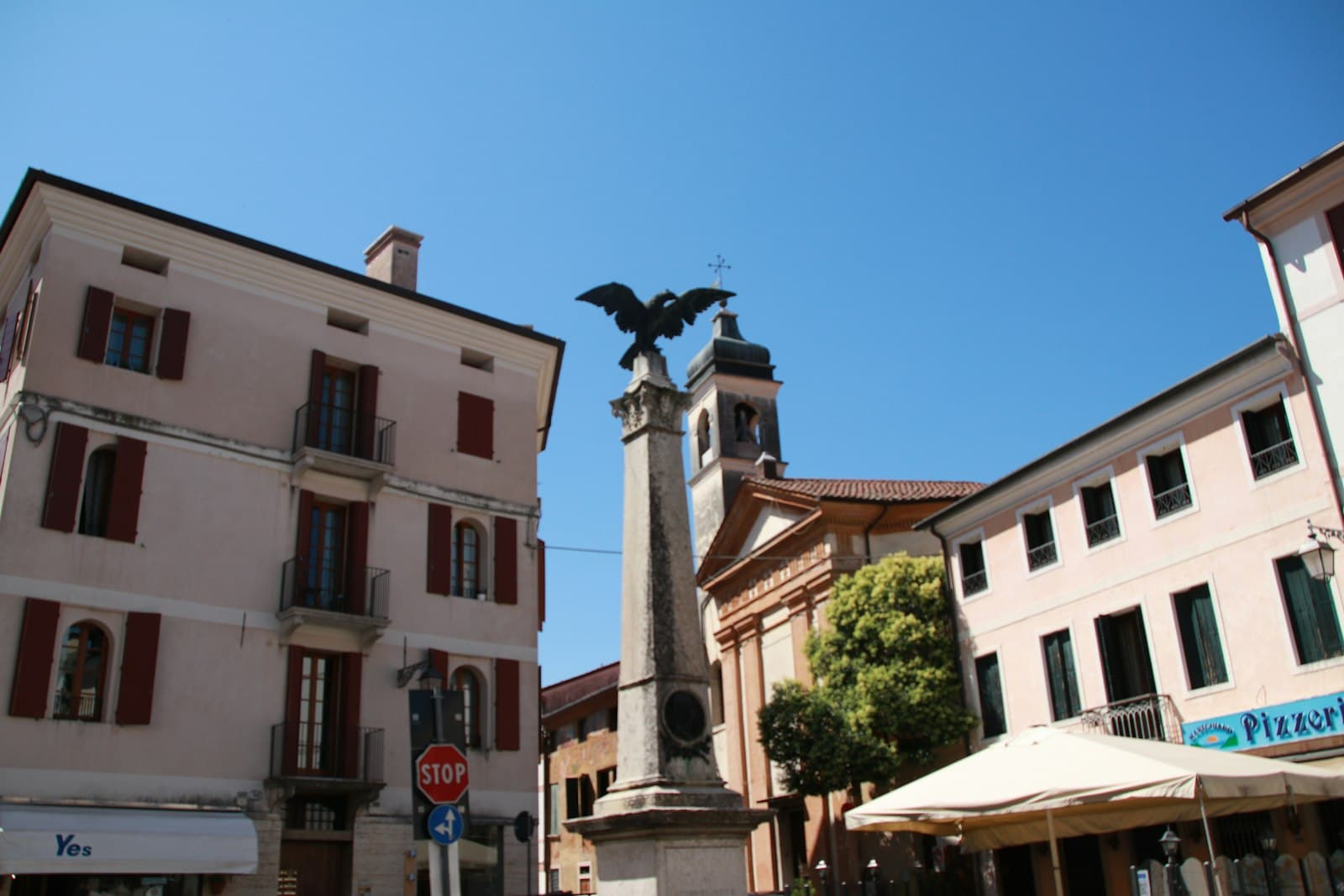 Vicenza — white and brown concrete building