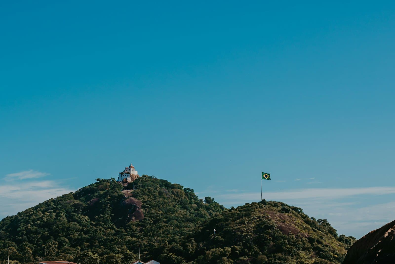 Vitória — a hill with a tower on top of it