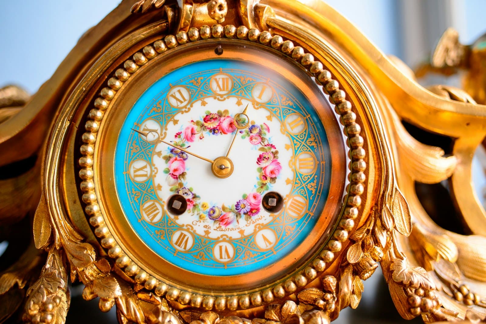 Weimar — gold torsion clock